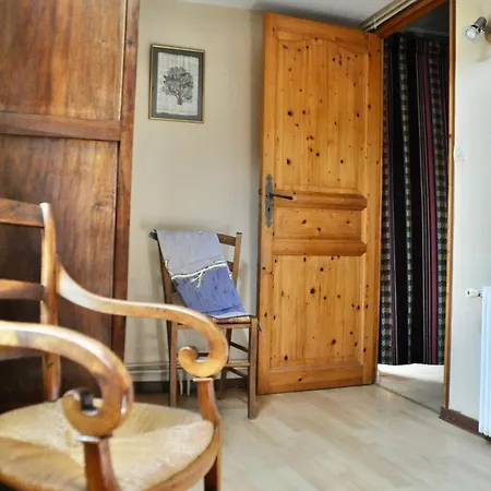 Chez Lucien Bed and Breakfast